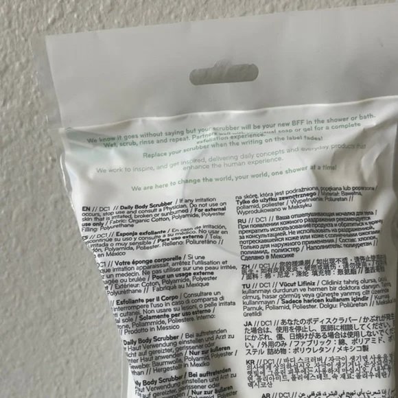 $4🌺 DAILY CONCEPTS Daily Body Scrubber - Picture 2 of 3